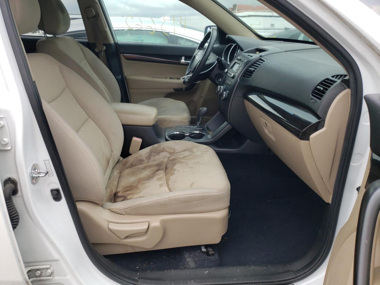 Photo 5 from auction – 2011 KIA SORENTO BA with VIN 5XYKT3A14BG086869