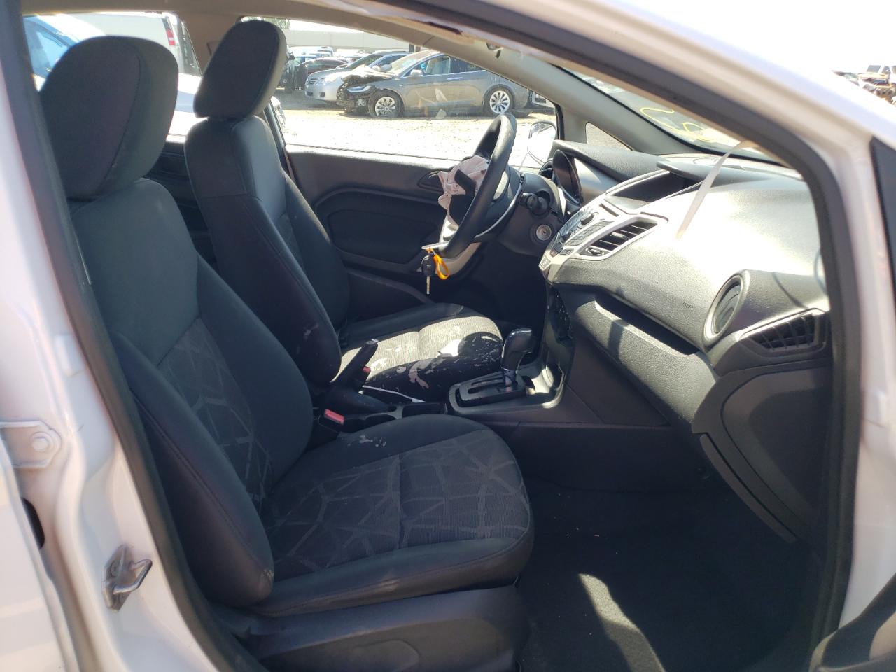 Photo 5 from auction – 2011 FORD FIESTA SE with VIN 3FADP4BJ9BM240924