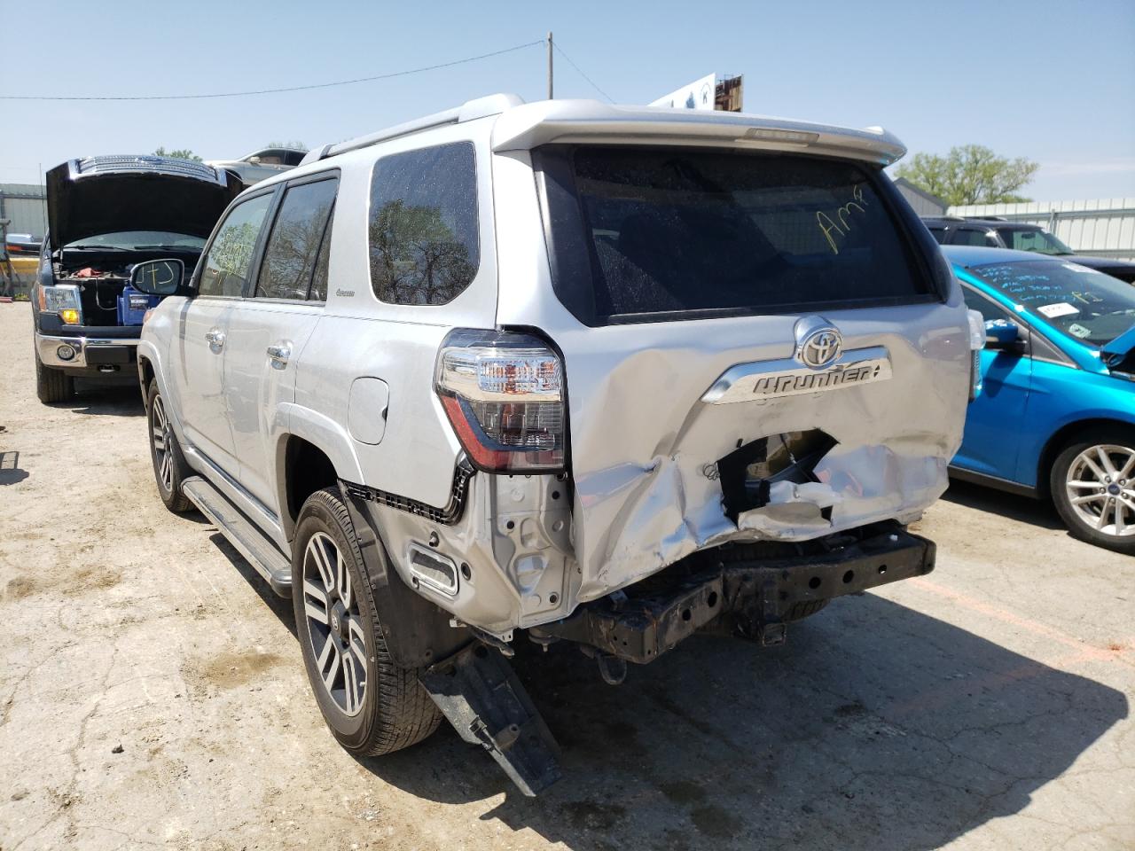 Photo 9 from auction – 2018 TOYOTA 4RUNNER SR with VIN JTEBU5JR6J5561116