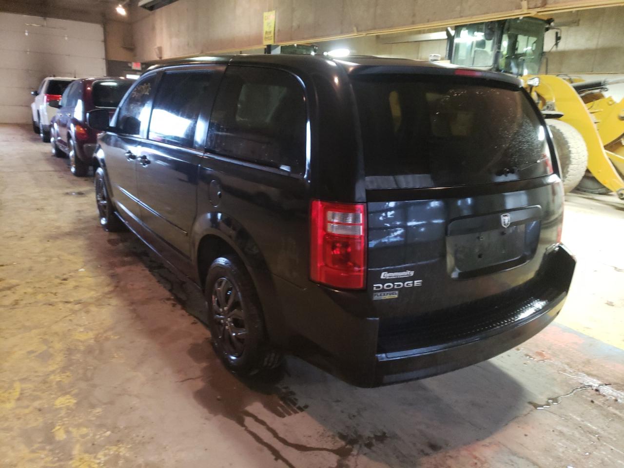 Photo 3 from auction – 2010 DODGE GRAND CARA with VIN 2D4RN4DEXAR282017