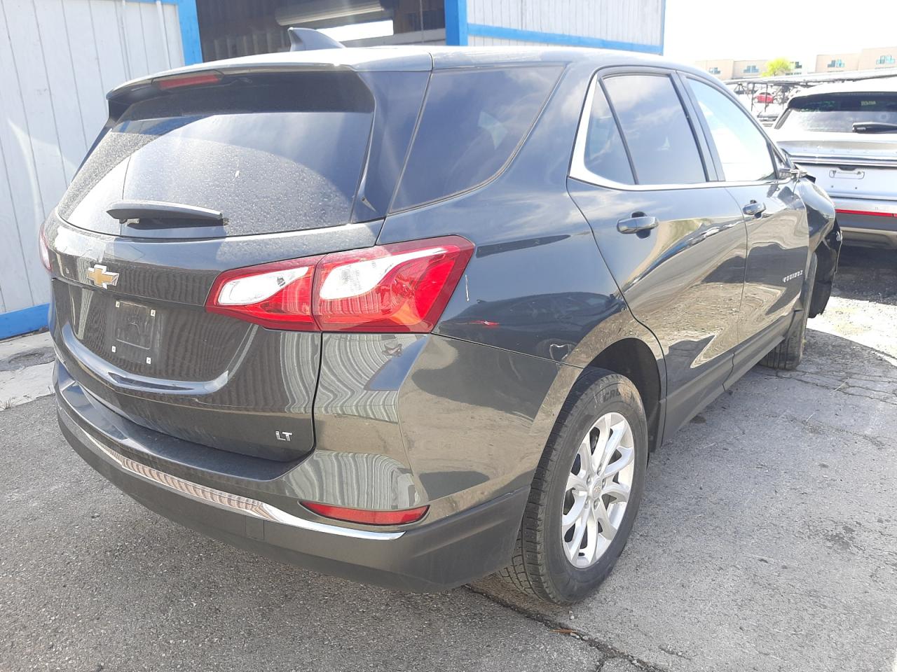 Photo 4 from auction – 2020 CHEVROLET EQUINOX LT with VIN 3GNAXKEV3LS582759