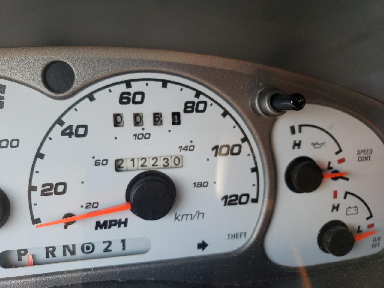 Photo 8 from auction – 2003 FORD EXPLORER S with VIN 1FMZU67E93UB57728