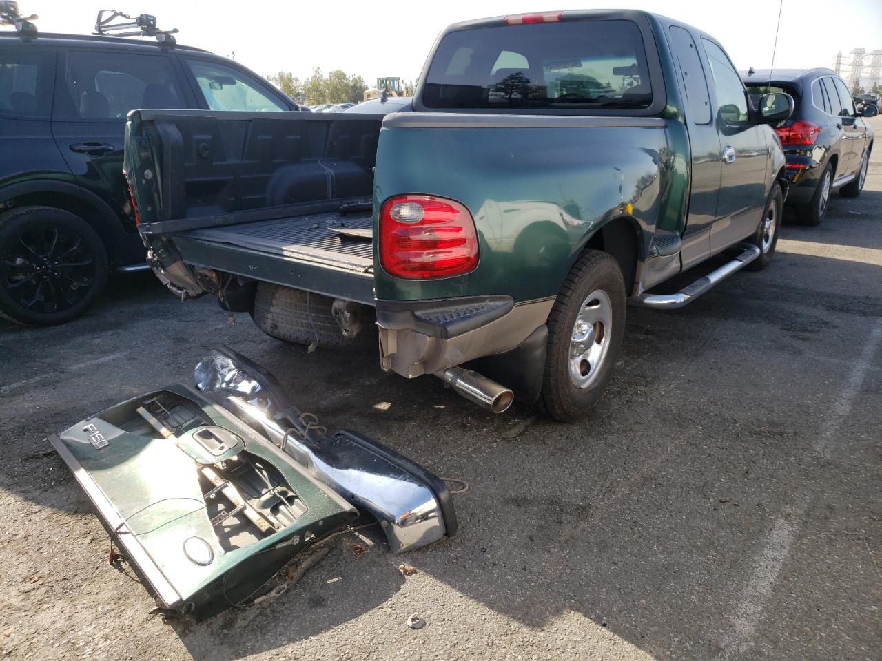Photo 4 from auction – 2001 FORD F150 with VIN 1FTRX07W21KA86821