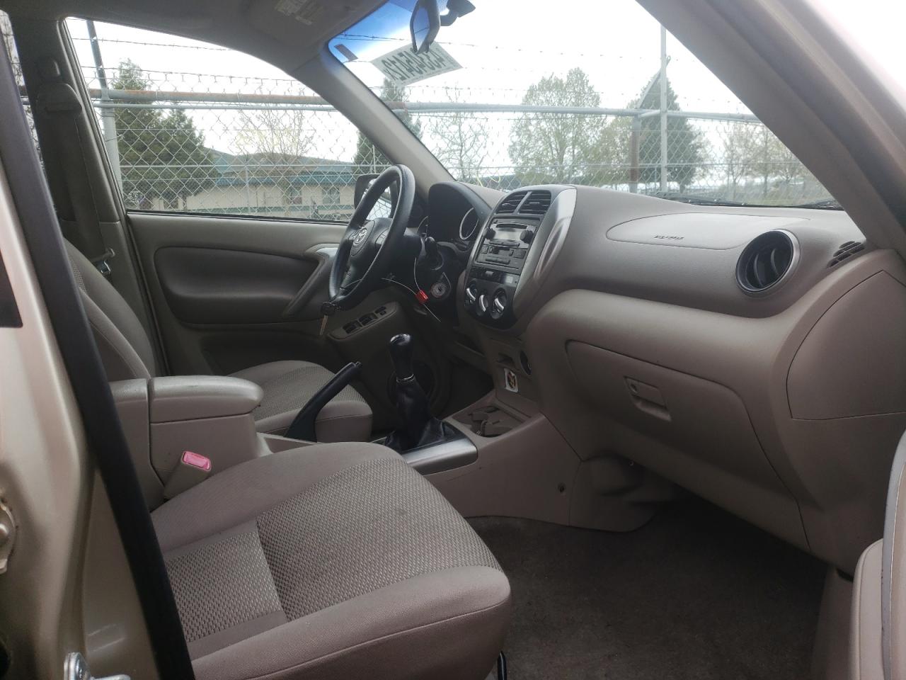 Photo 5 from auction – 2005 TOYOTA RAV4 with VIN JTEHD20V250058161