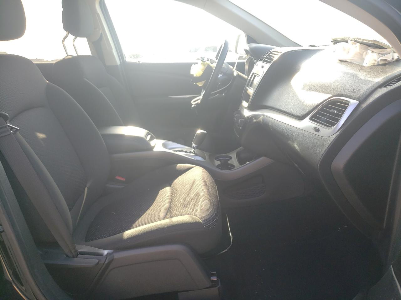 Photo 5 from auction – 2020 DODGE JOURNEY SE with VIN 3C4PDCAB8LT235435
