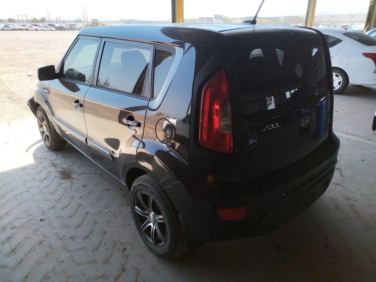 Photo 3 from auction – 2012 KIA SOUL with VIN KNDJT2A50C7481137