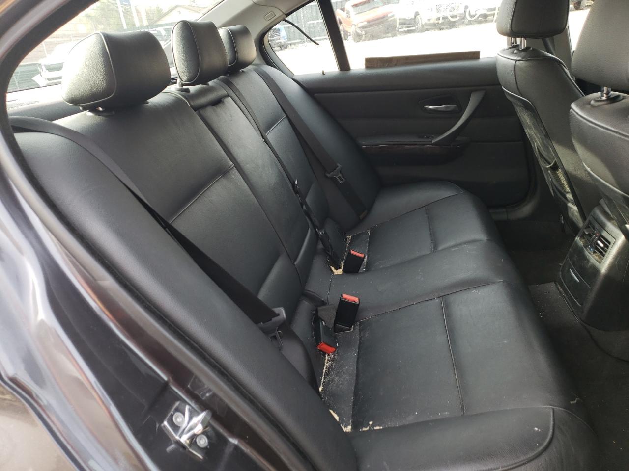 Photo 6 from auction – 2007 BMW 328 XI with VIN WBAVC93527KX56160