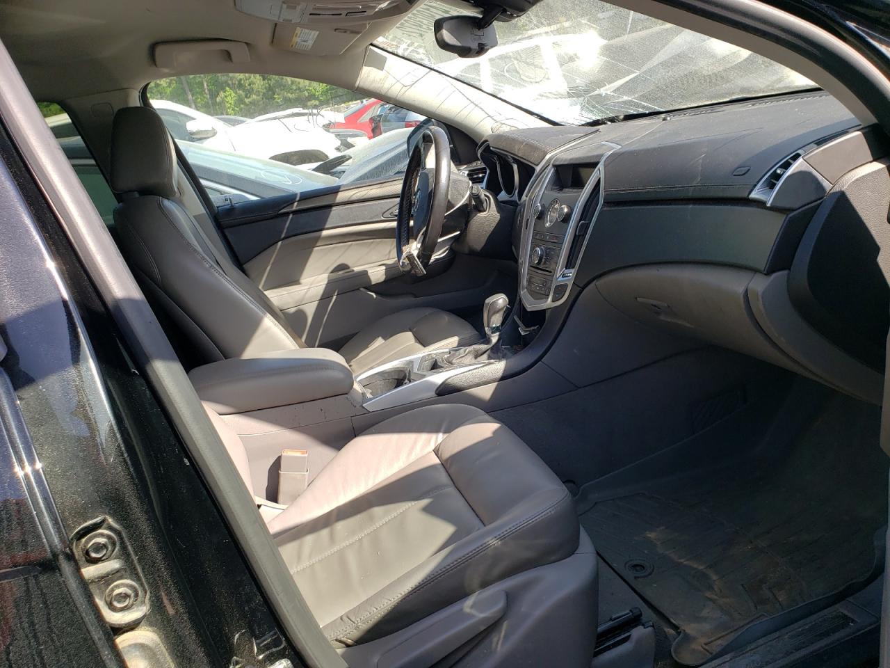 Photo 5 from auction – 2011 CADILLAC SRX with VIN 3GYFNGEY3BS664382