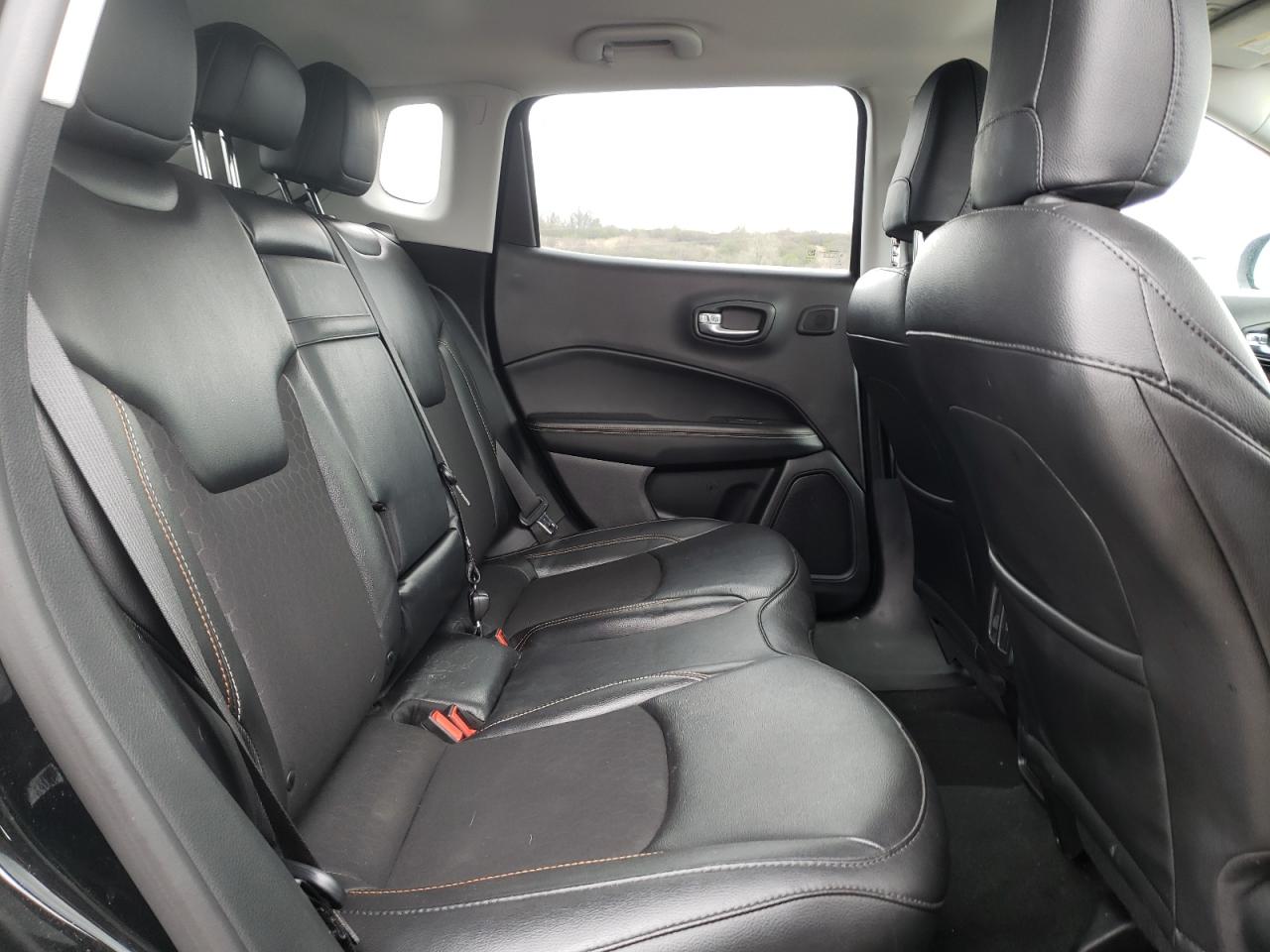 Photo 6 from auction – 2019 JEEP COMPASS LA with VIN 3C4NJDBB9KT624135