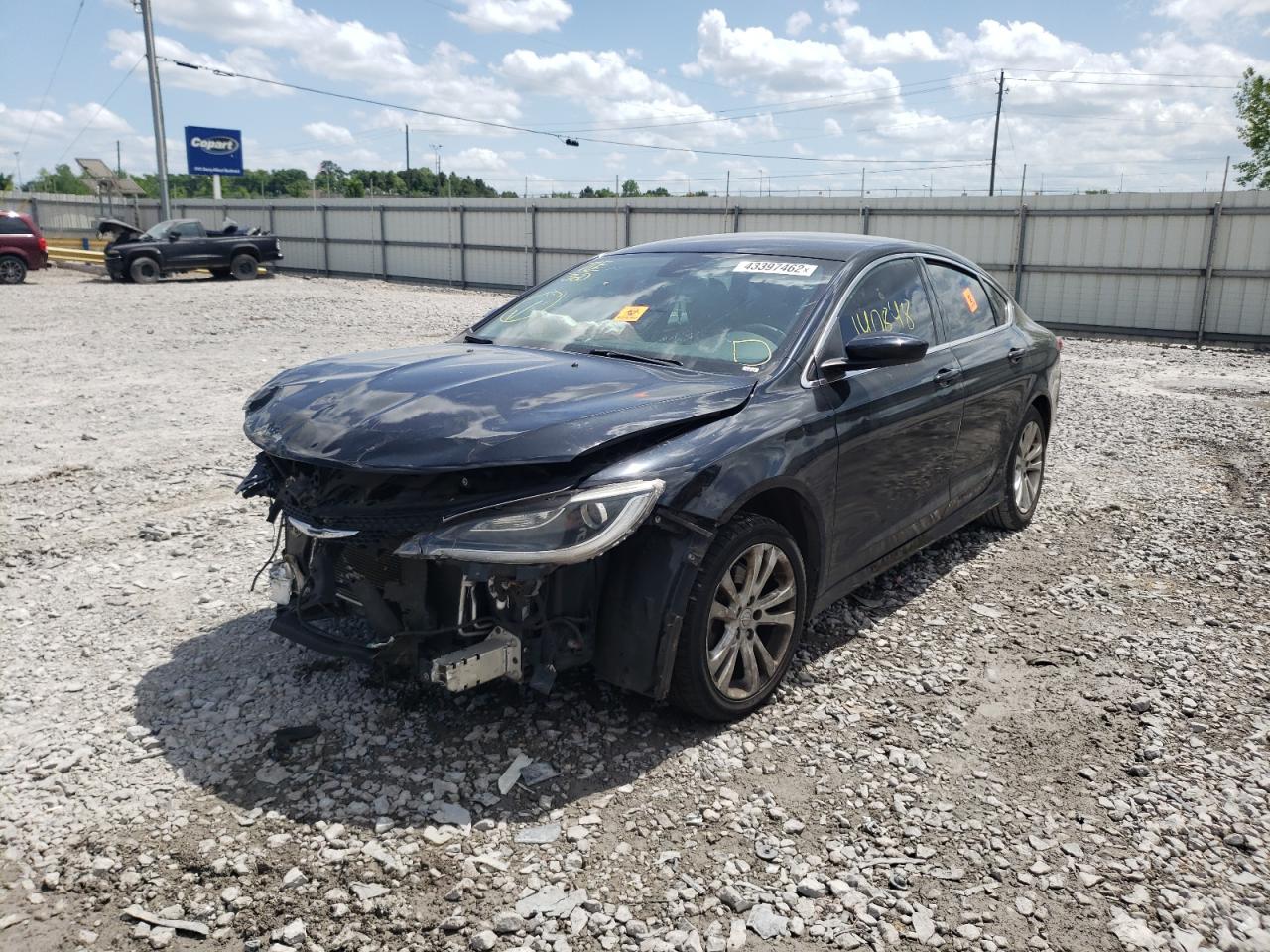 Photo 2 from auction – 2015 CHRYSLER 200 LIMITE with VIN 1C3CCCAB0FN502495