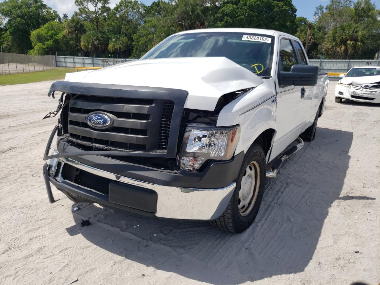 Photo 2 from auction – 2012 FORD F150 SUPER with VIN 1FTEX1CM3CFC07019