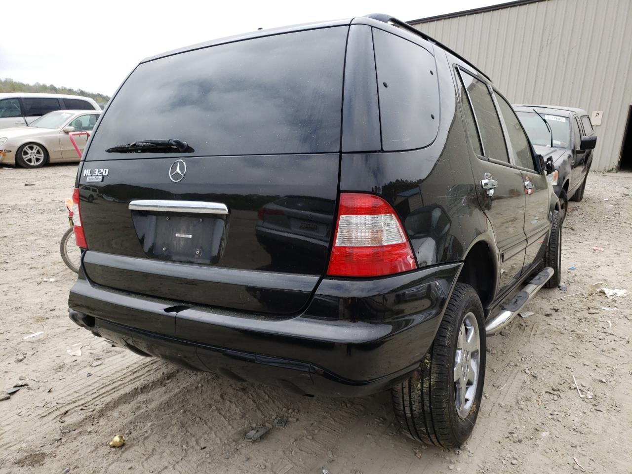 Photo 4 from auction – 2002 MERCEDES-BENZ ML 320 with VIN 4JGAB54E22A311925