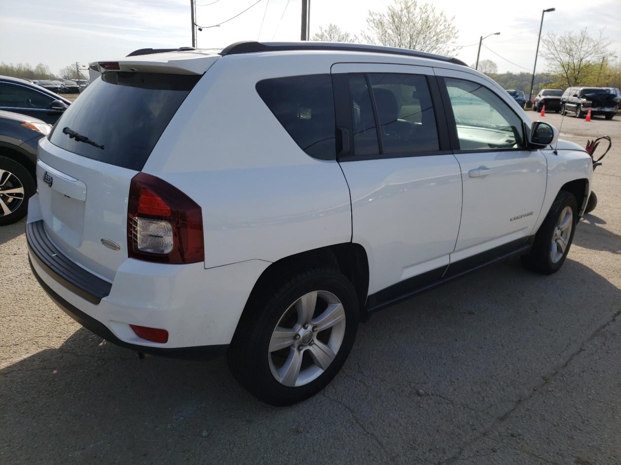 Photo 4 from auction – 2015 JEEP COMPASS LA with VIN 1C4NJDEBXFD259147