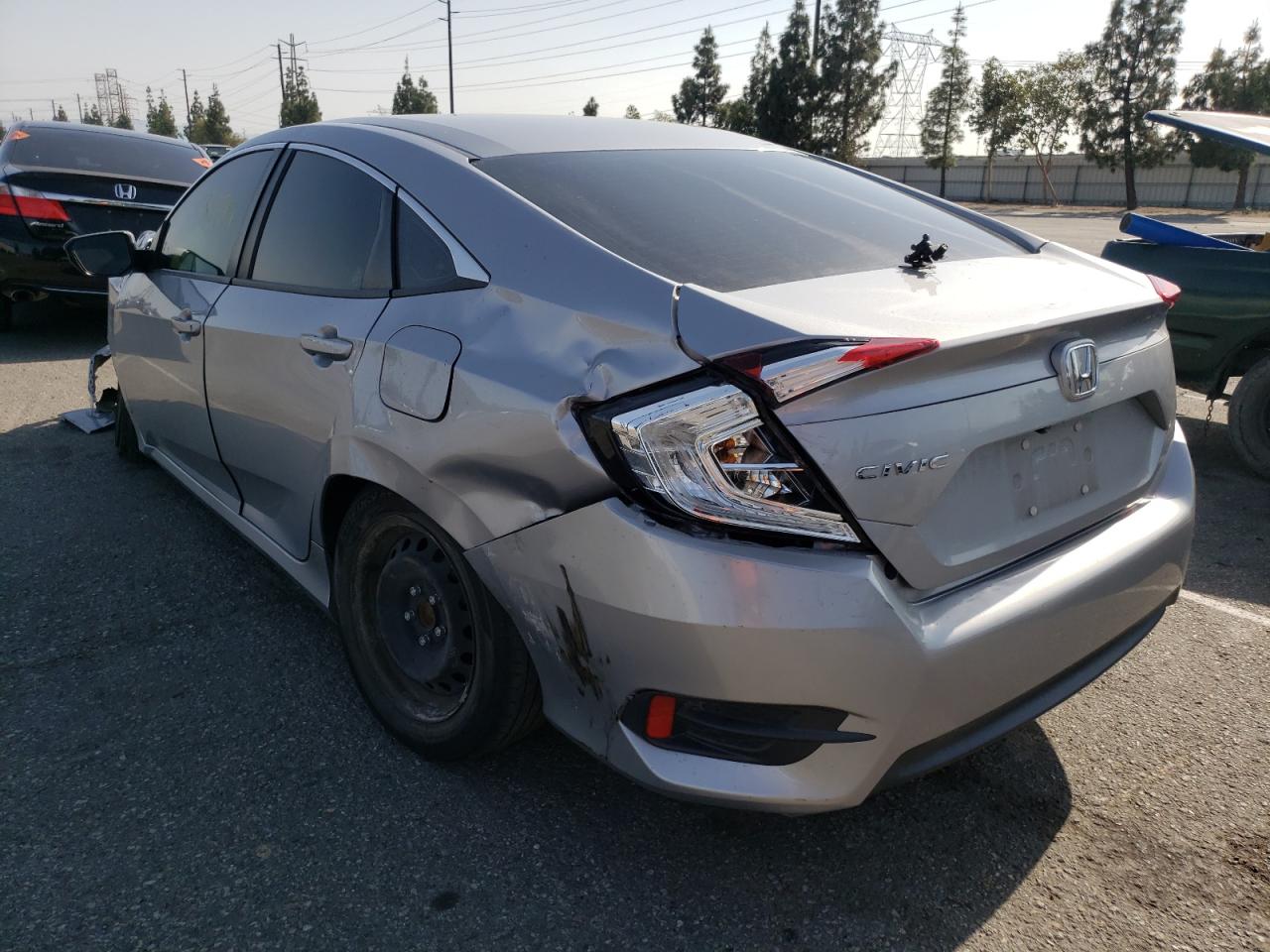 Photo 3 from auction – 2016 HONDA CIVIC LX with VIN 2HGFC2F55GH533890