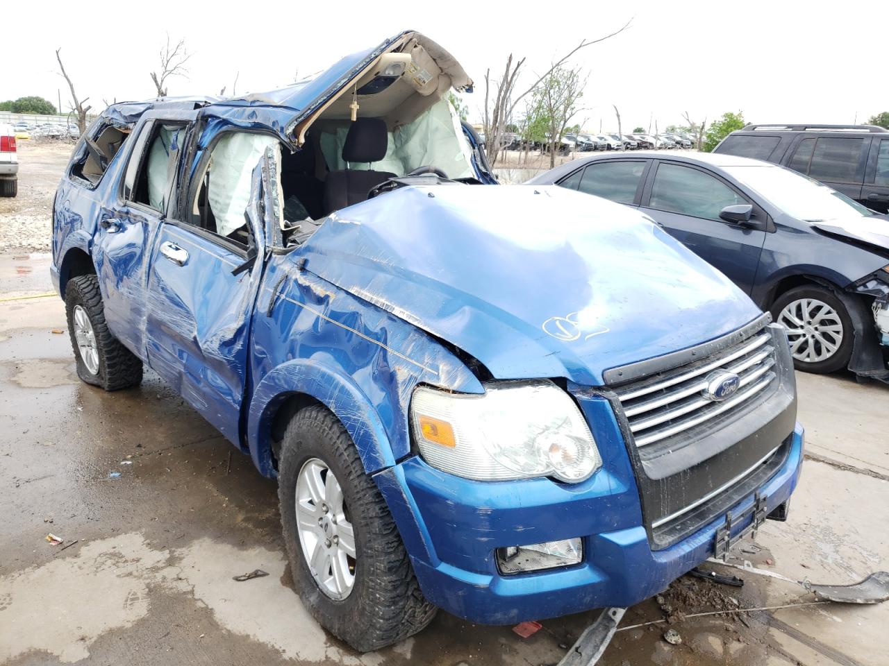 FORD EXPLORER X 2010 с VIN 1FMEU7DE6AUA31686 - Фото с аукциона