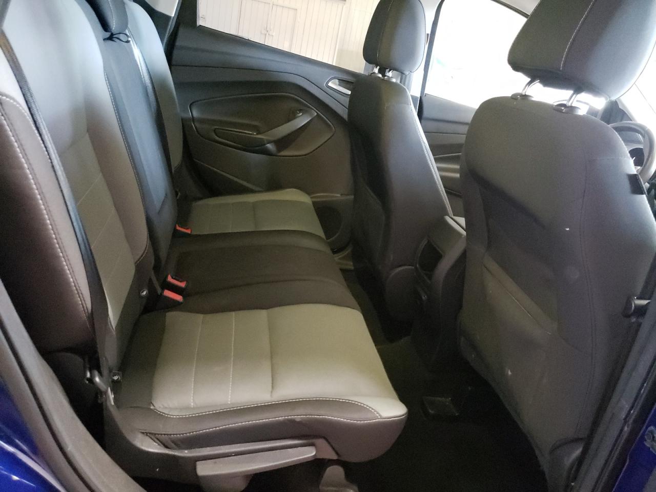 Photo 6 from auction – 2016 FORD ESCAPE SE with VIN 1FMCU9GX2GUA62636