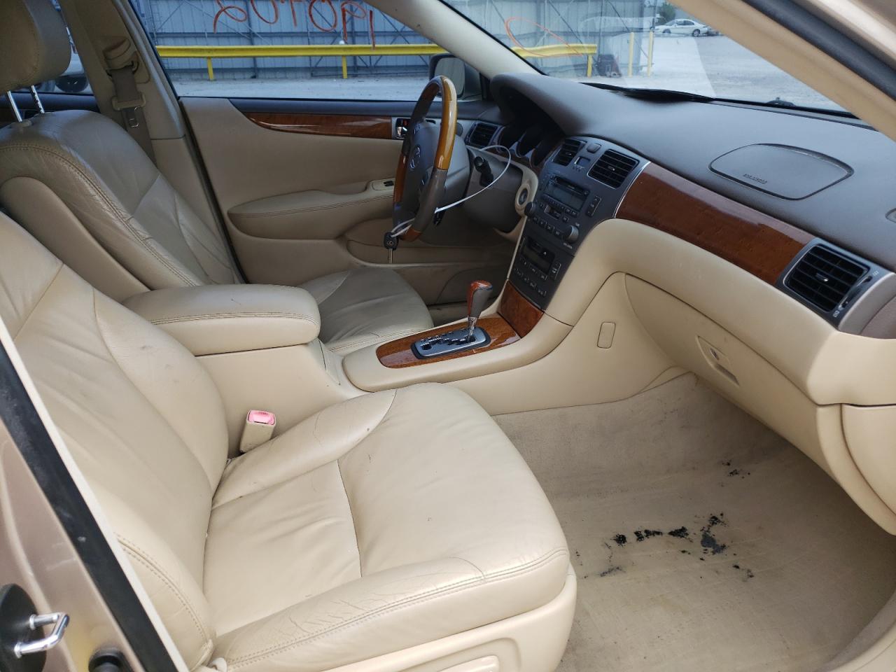 Photo 5 from auction – 2005 LEXUS ES 330 with VIN JTHBA30G955137418