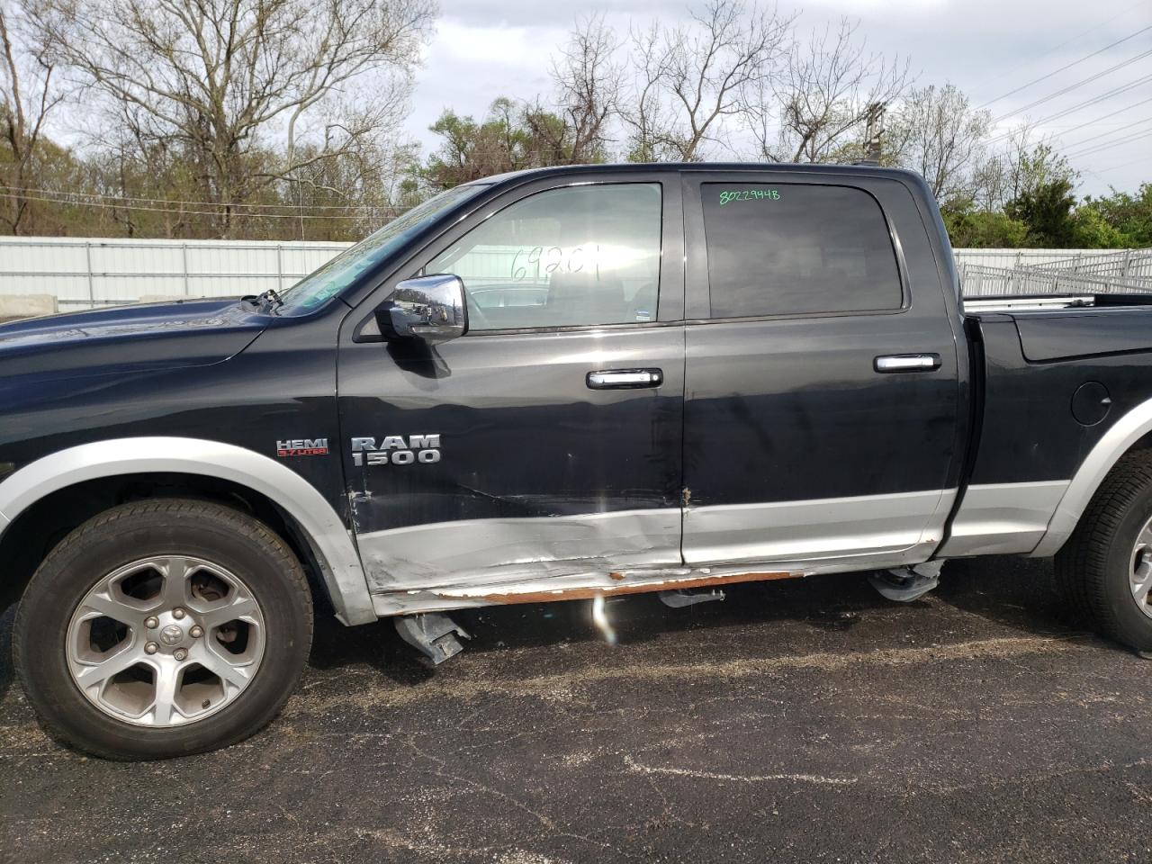 Photo 9 from auction – 2017 RAM 1500 LARAM with VIN 1C6RR7VT1HS560447