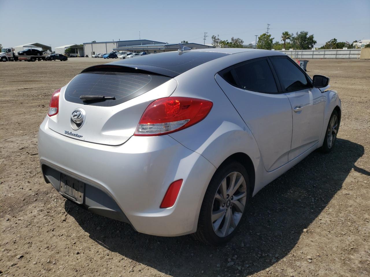 Zdjęcie 4 z aukcji – 2016 HYUNDAI VELOSTER z VIN KMHTC6AD9GU288169