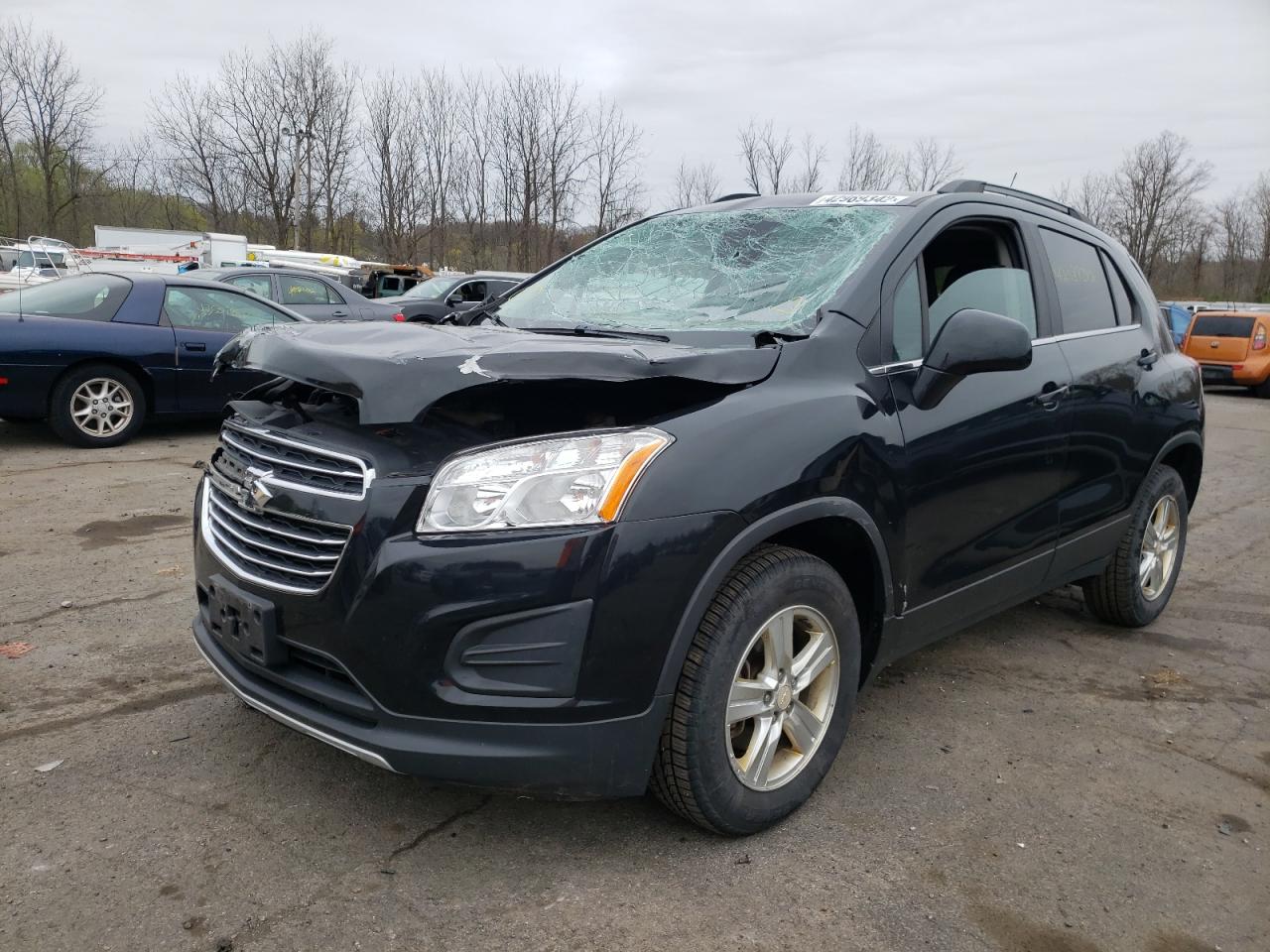 Photo 2 from auction – 2015 CHEVROLET TRAX 1LT with VIN 3GNCJRSB2FL252039