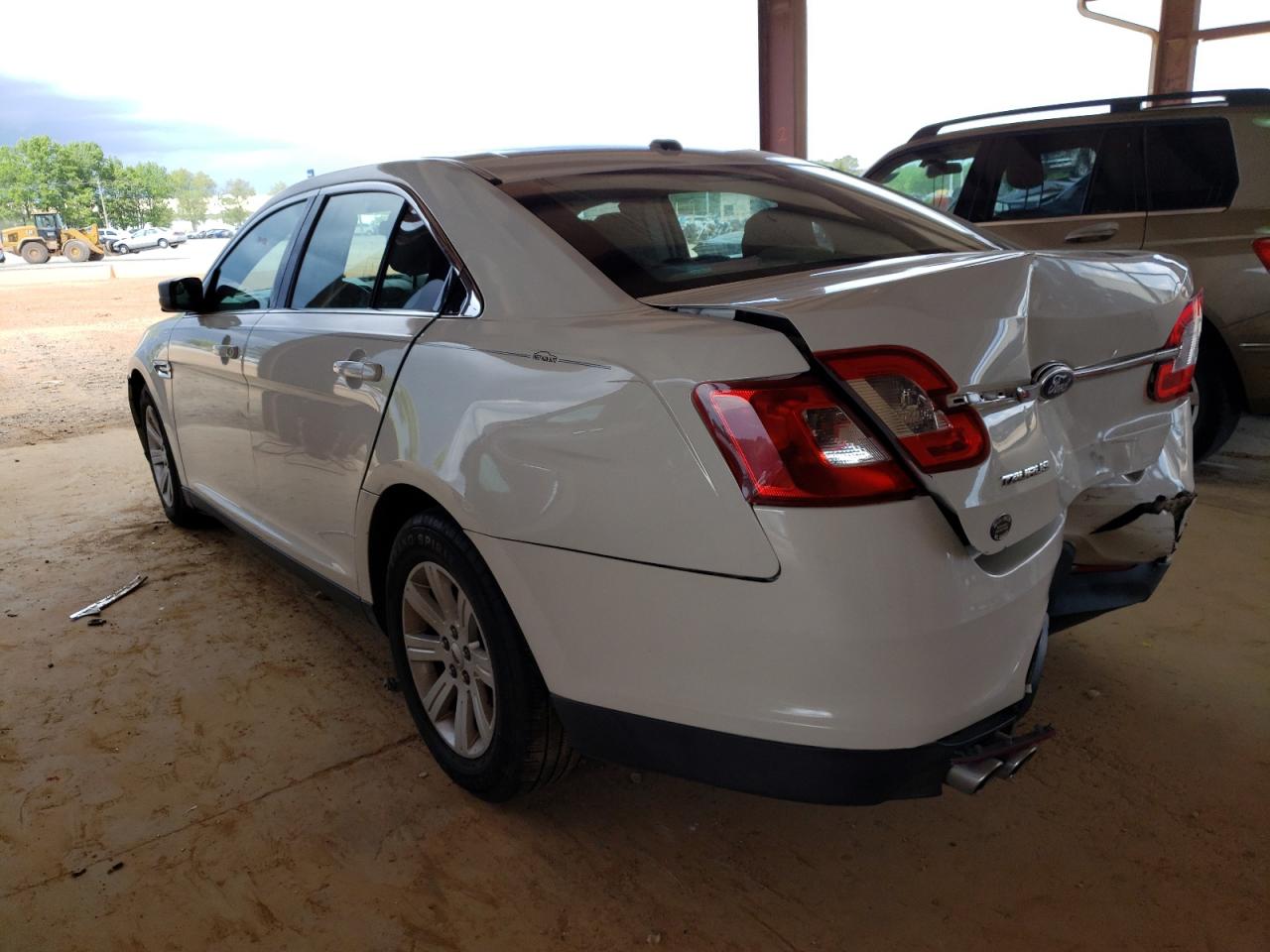 Photo 3 from auction – 2012 FORD TAURUS SE with VIN 1FAHP2DW9CG105517