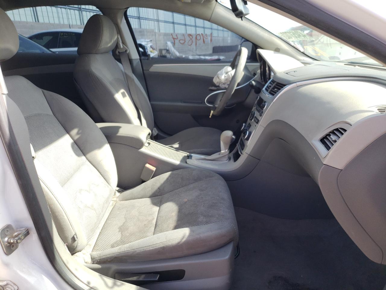 Photo 5 from auction – 2012 CHEVROLET MALIBU LS with VIN 1G1ZA5E02CF398042