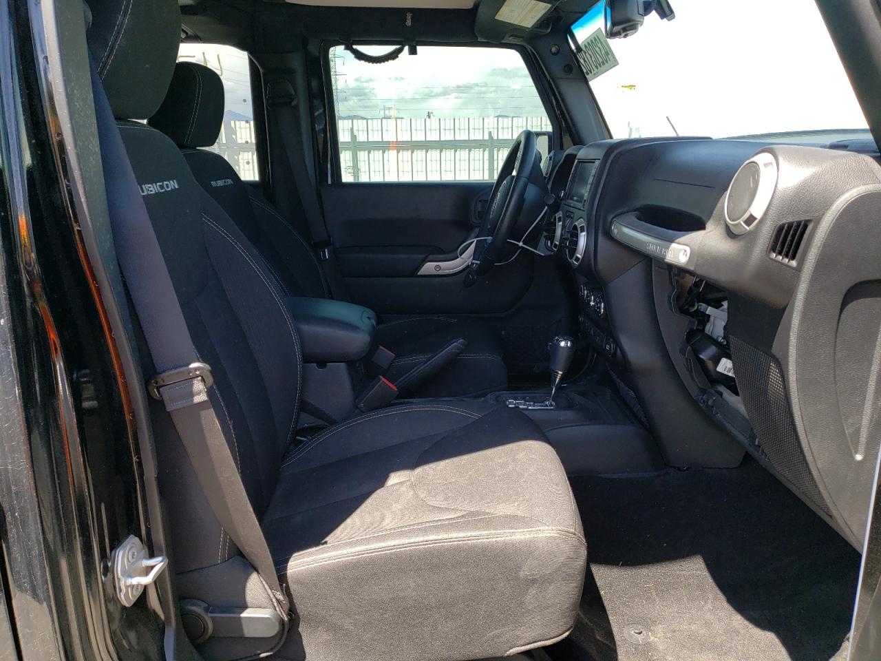 Photo 5 from auction – 2017 JEEP WRANGLER U with VIN 1C4BJWFG9HL506983