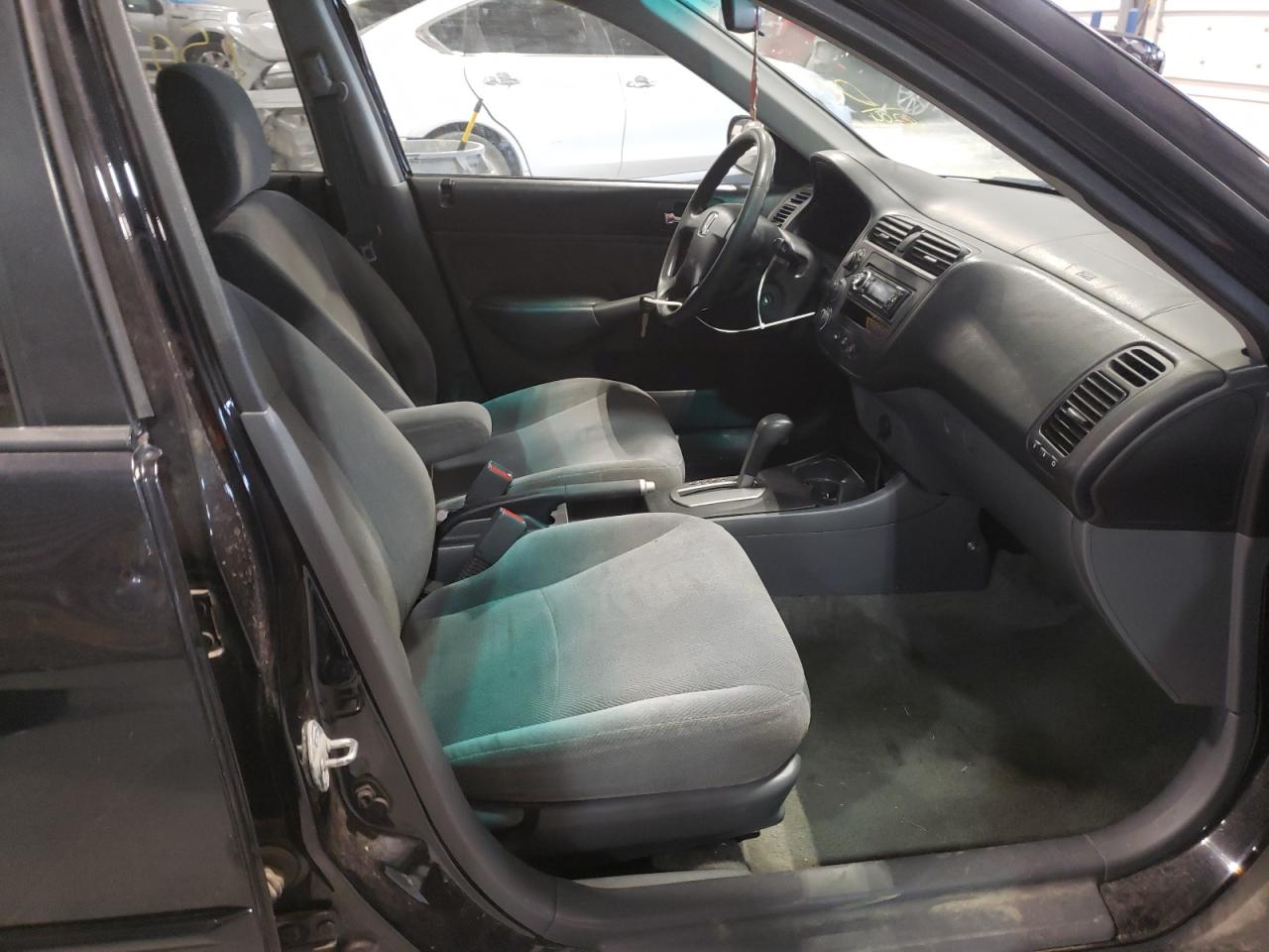 Photo 5 from auction – 2002 HONDA CIVIC with VIN 2HGES26782H608204