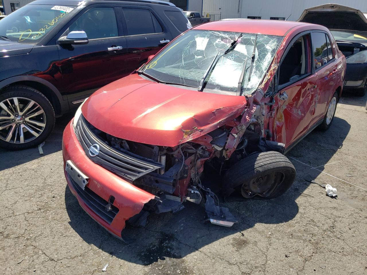 Photo 2 from auction – 2010 NISSAN VERSA S with VIN 3N1BC1AP4AL384129