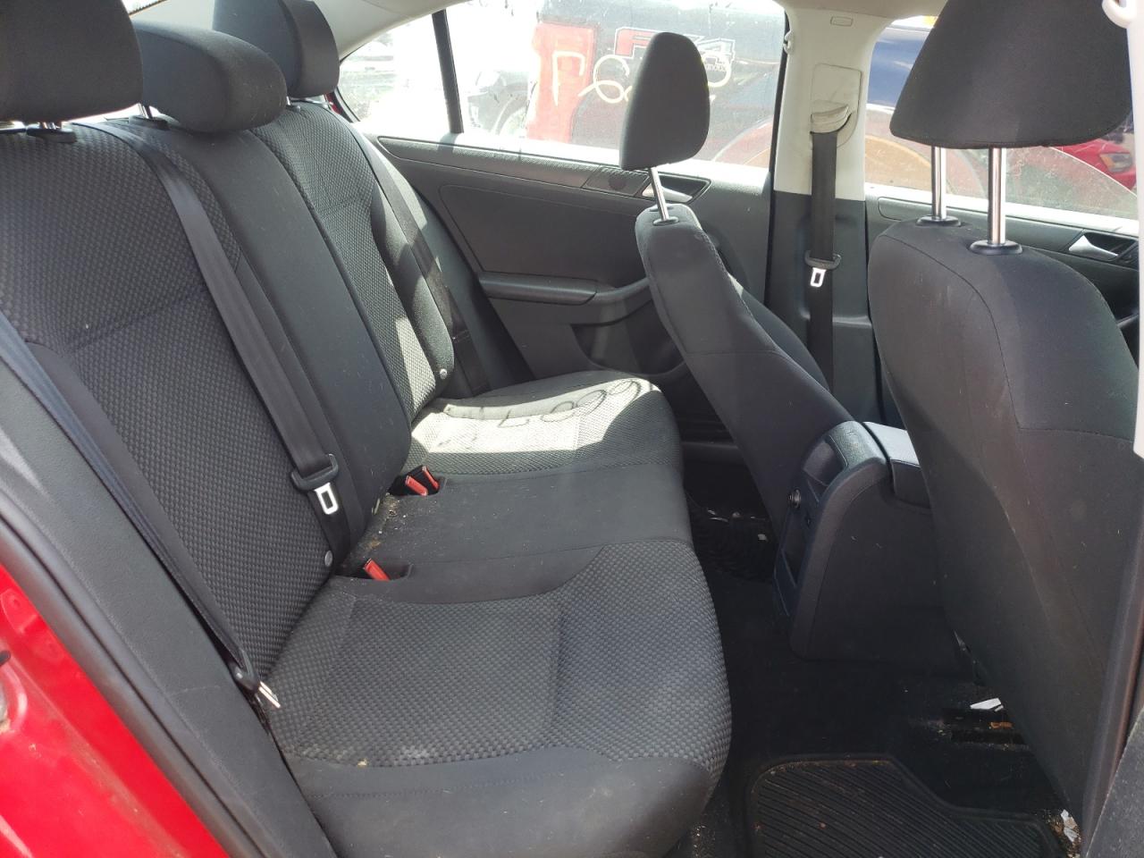 Photo 6 from auction – 2014 VOLKSWAGEN JETTA BASE with VIN 3VW2K7AJ2EM357359