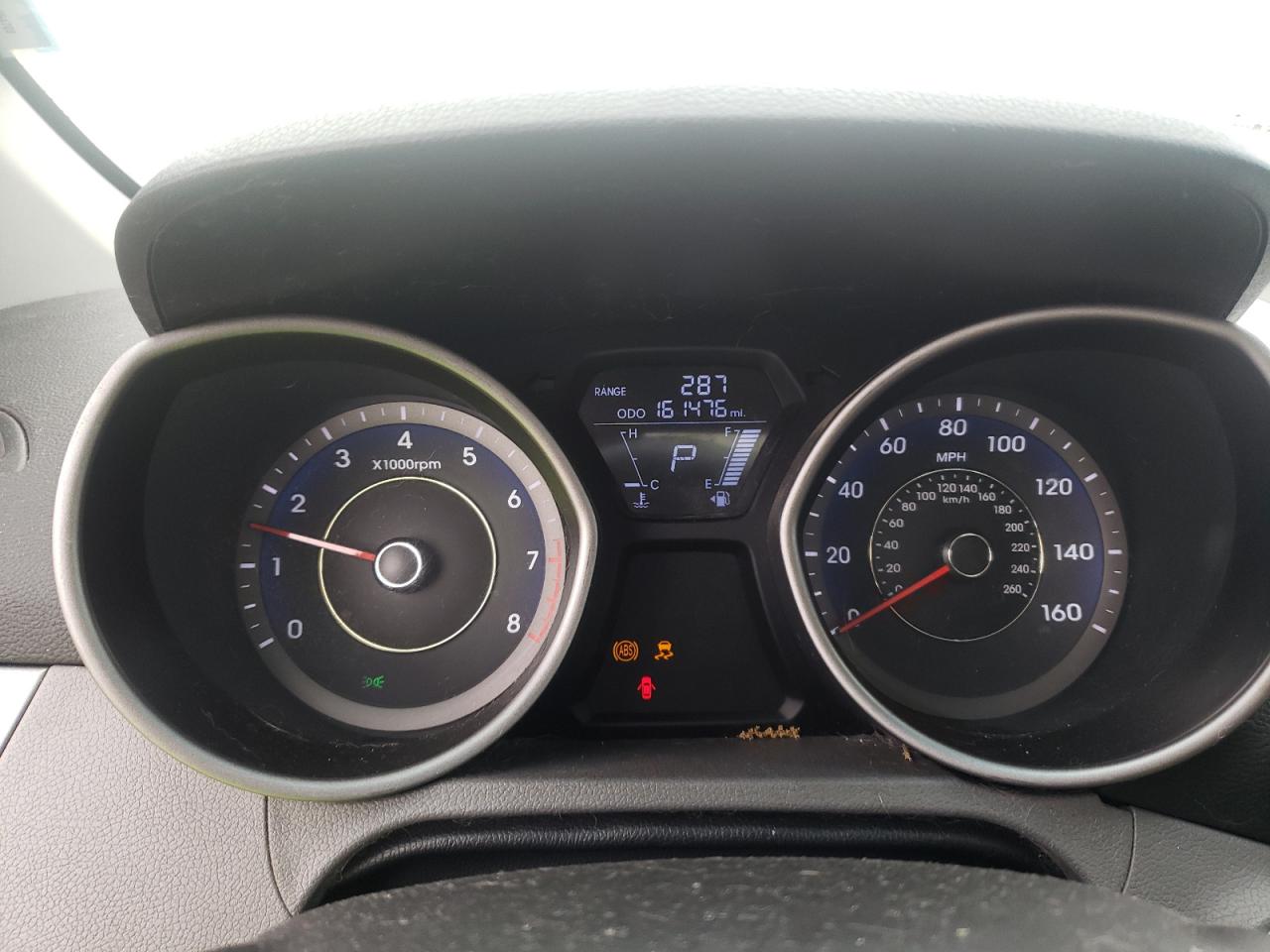Photo 8 from auction – 2011 HYUNDAI ELANTRA GL with VIN KMHDH4AE1BU086552