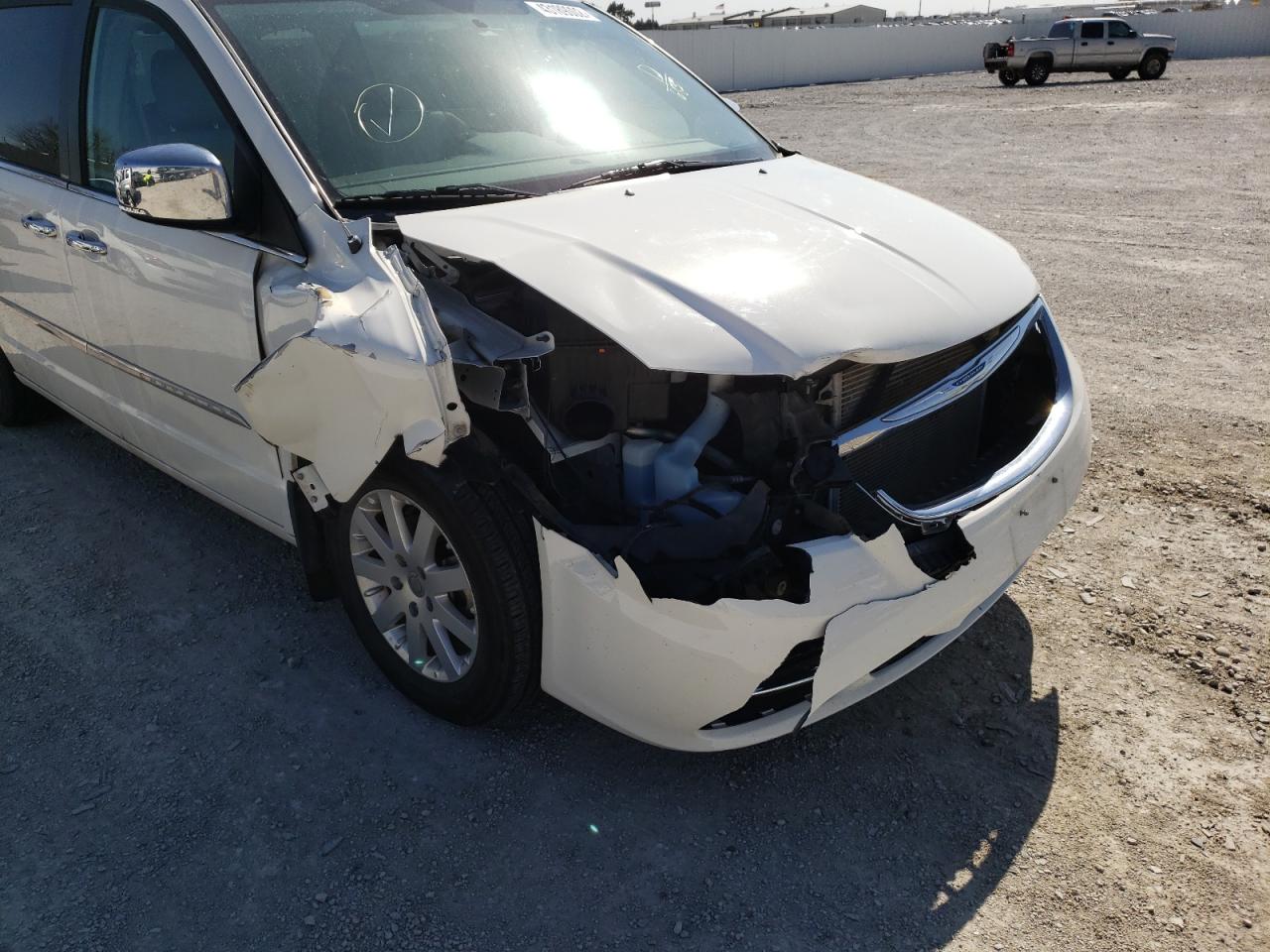Photo 9 from auction – 2011 CHRYSLER TOWN & COU with VIN 2A4RR8DG9BR676839