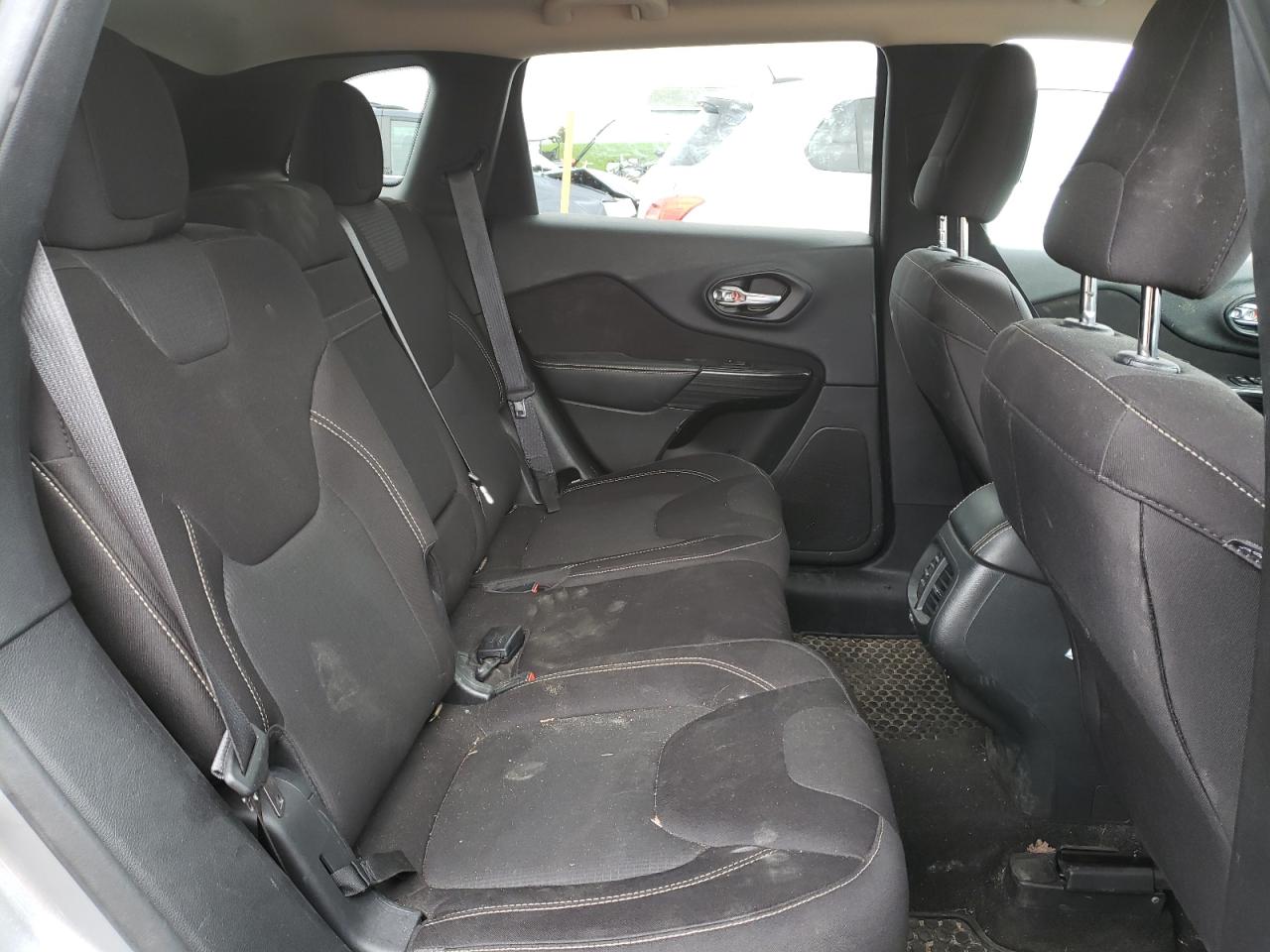 Photo 6 from auction – 2015 JEEP CHEROKEE L with VIN 1C4PJMCSXFW651125