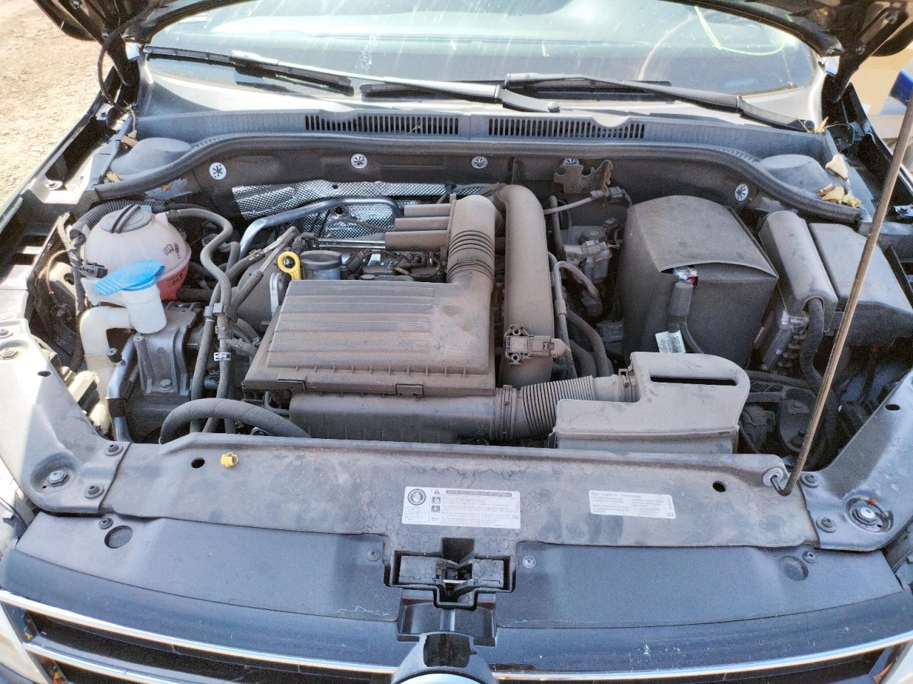 Photo 7 from auction – 2017 VOLKSWAGEN JETTA S with VIN 3VW2B7AJ2HM412252