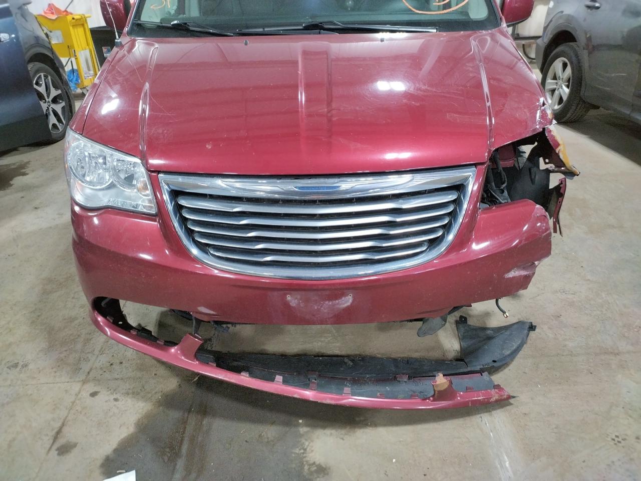 Photo 9 from auction – 2013 CHRYSLER TOWN & COU with VIN 2C4RC1BG4DR583909