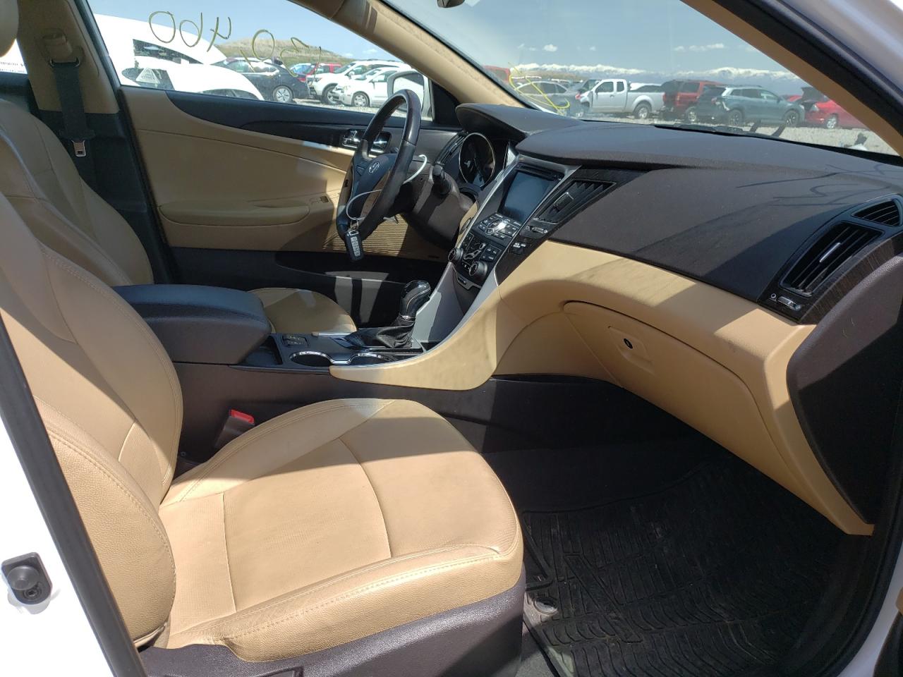 Photo 5 from auction – 2013 HYUNDAI SONATA SE with VIN 5NPEC4AC8DH652256