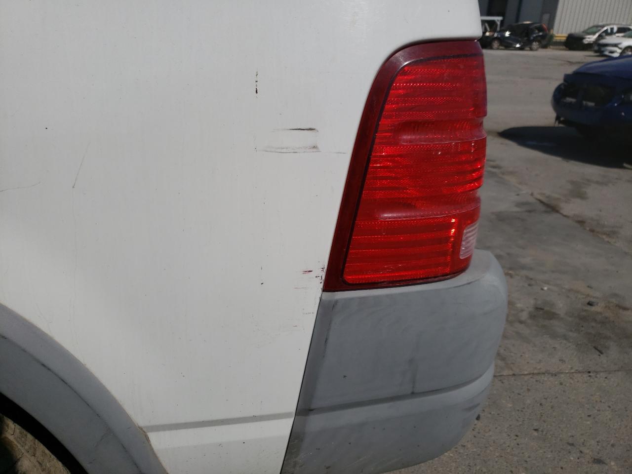 Photo 9 from auction – 2002 FORD EXPLORER X with VIN 1FMZU62E52ZA54136