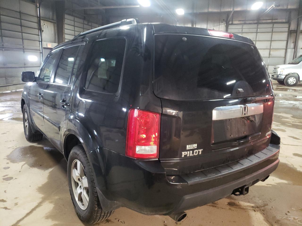Photo 3 from auction – 2011 HONDA PILOT EXL with VIN 5FNYF4H56BB010738