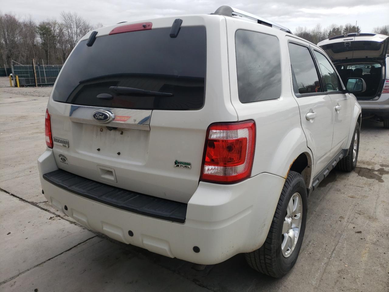 Photo 4 from auction – 2012 FORD ESCAPE LIM with VIN 1FMCU9EG3CKA81057