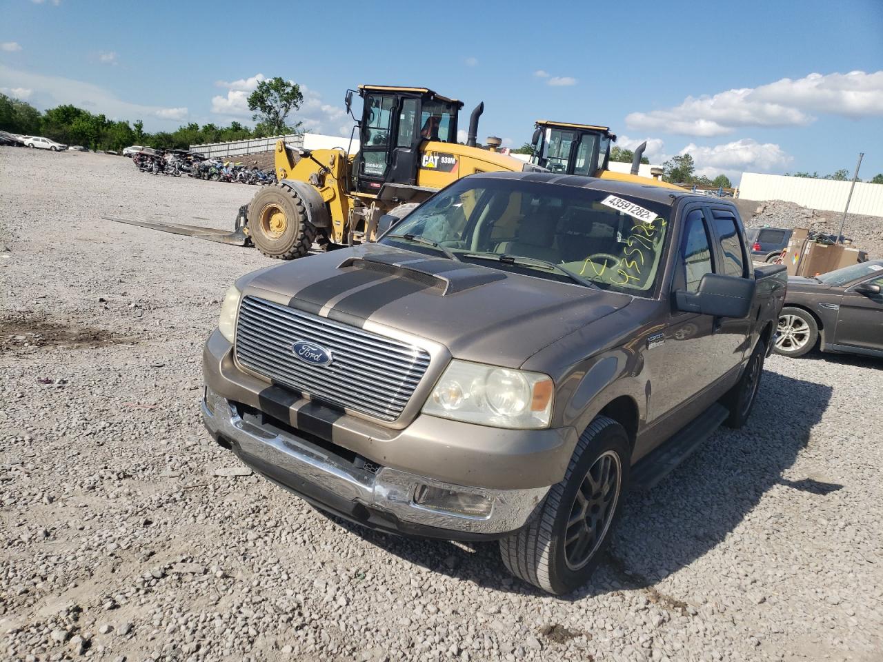 Photo 2 from auction – 2005 FORD F150 SUPER with VIN 1FTPW12505KE85294