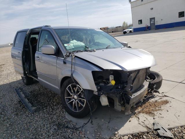 DODGE GRAND CARA 2017 with VIN 2C4RDGCG8HR604443 - Photo from auction