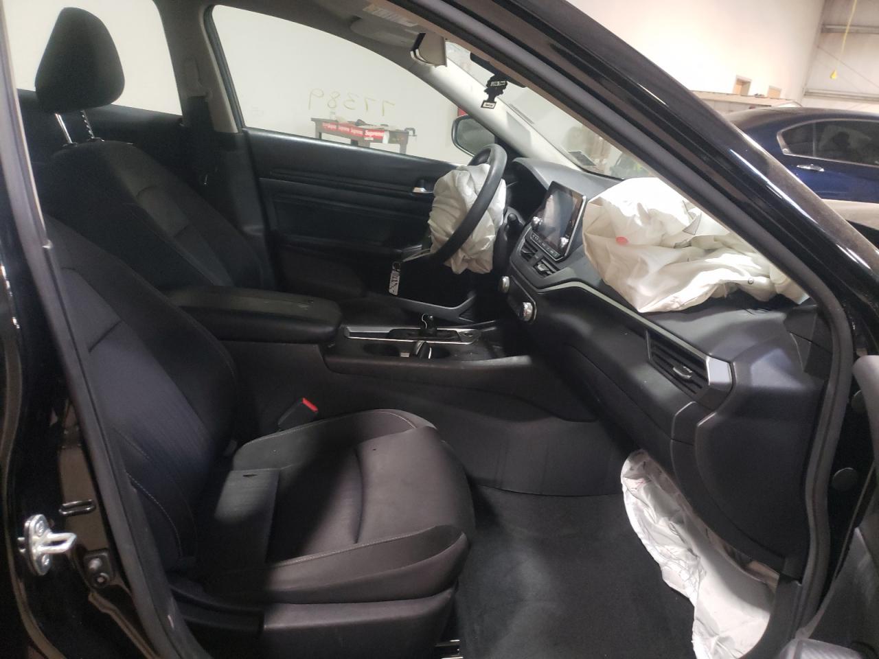 Photo 5 from auction – 2020 NISSAN ALTIMA S with VIN 1N4BL4BV2LC145551