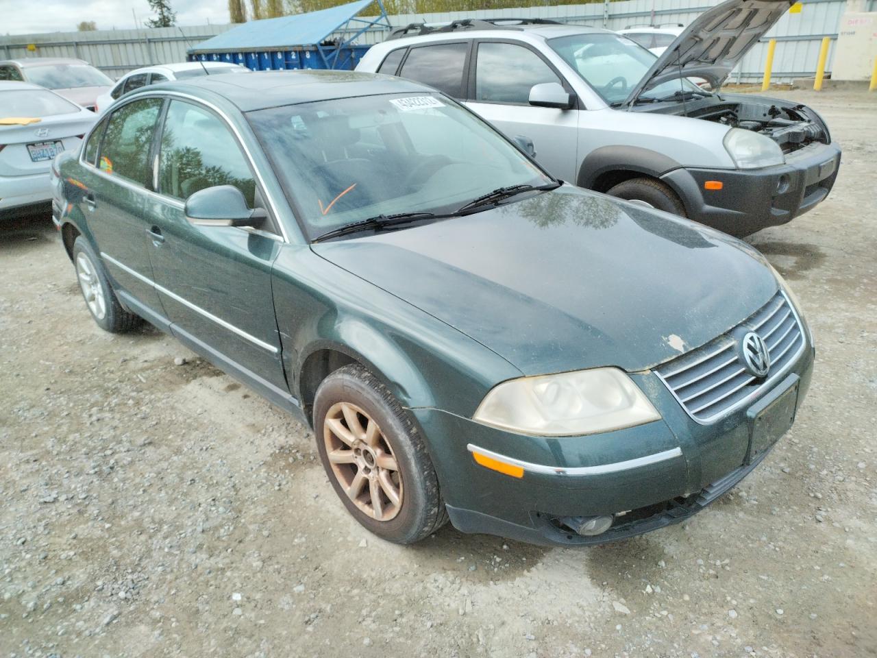 VOLKSWAGEN PASSAT GLS 2004 with VIN WVWPD63B94P244794 - Photo from auction
