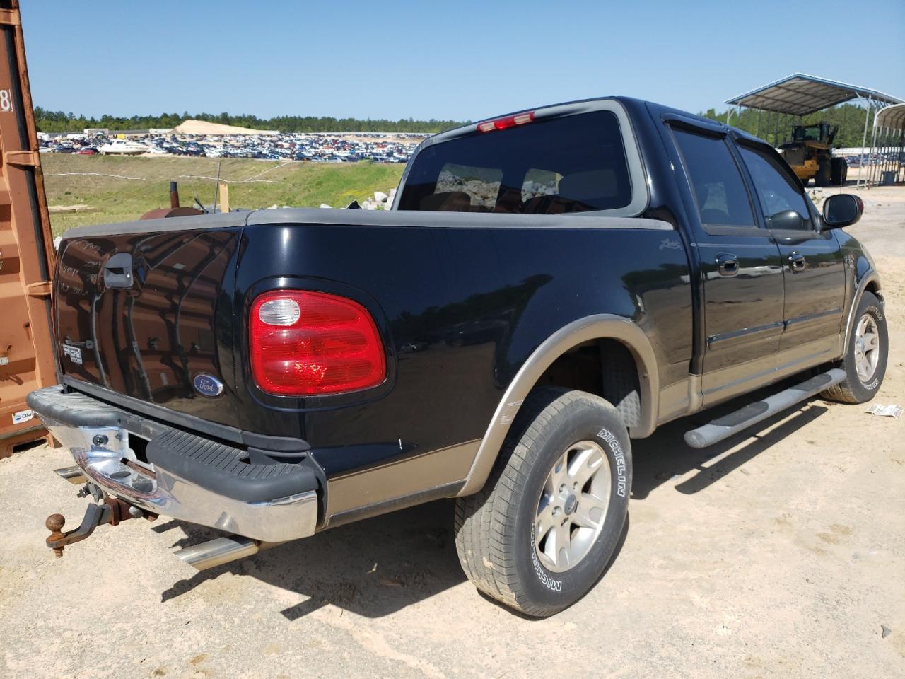 Photo 4 from auction – 2002 FORD F150 SUPER with VIN 1FTRW07L32KB91880
