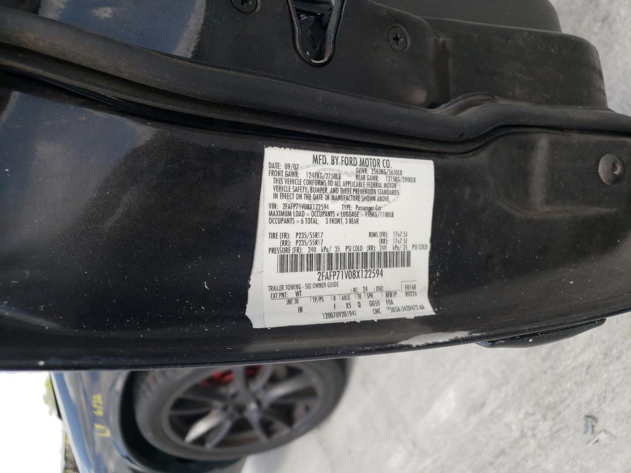 Photo 10 from auction – 2008 FORD CROWN VICT with VIN 2FAFP71V08X122594