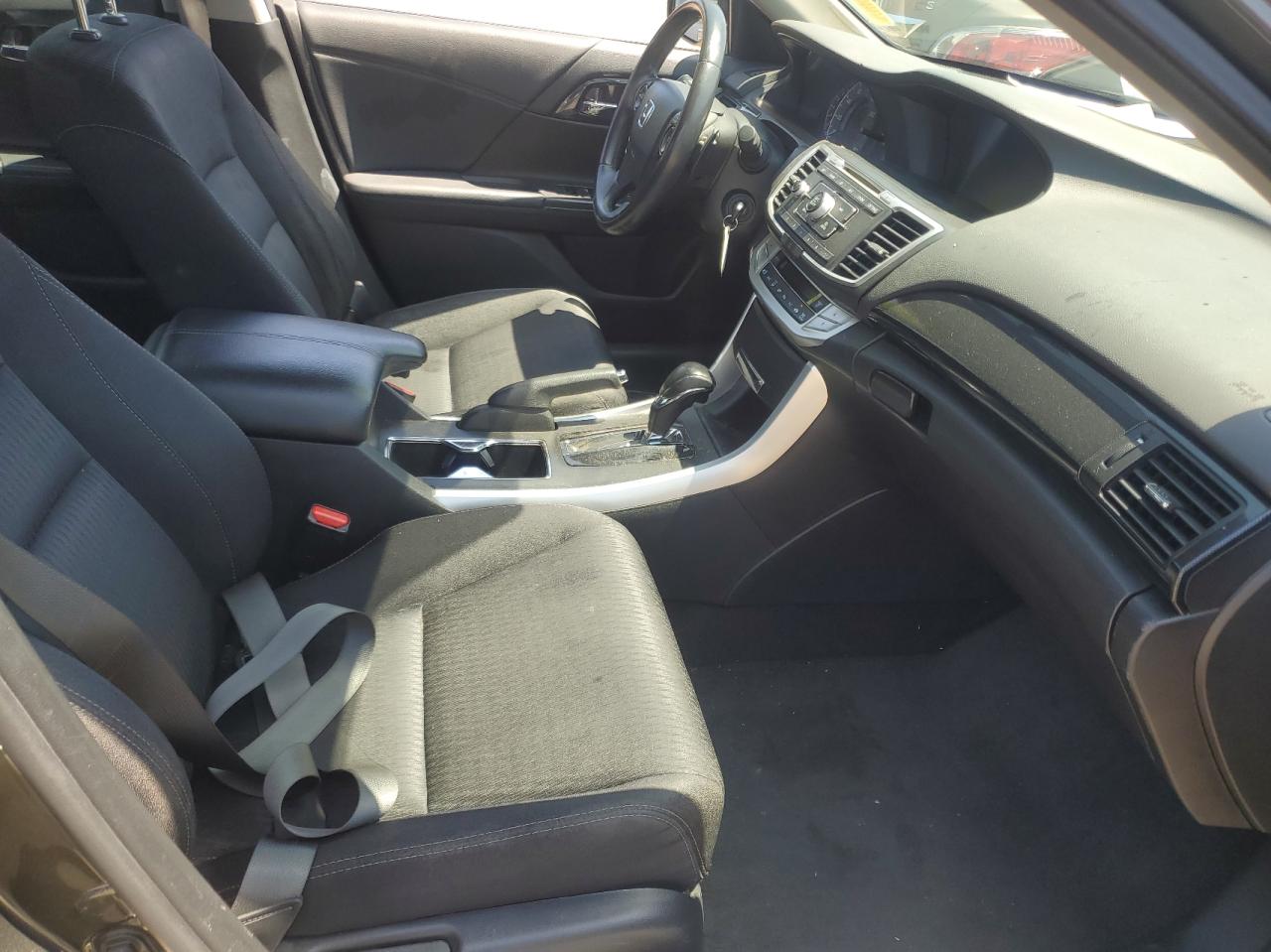 Photo 5 from auction – 2014 HONDA ACCORD SPO with VIN 1HGCR2F51EA091400