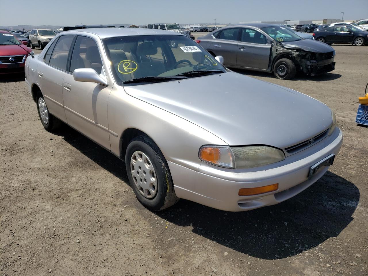 TOYOTA CAMRY LE 1995 with VIN JT2SK12E4S0335260 - Photo from auction