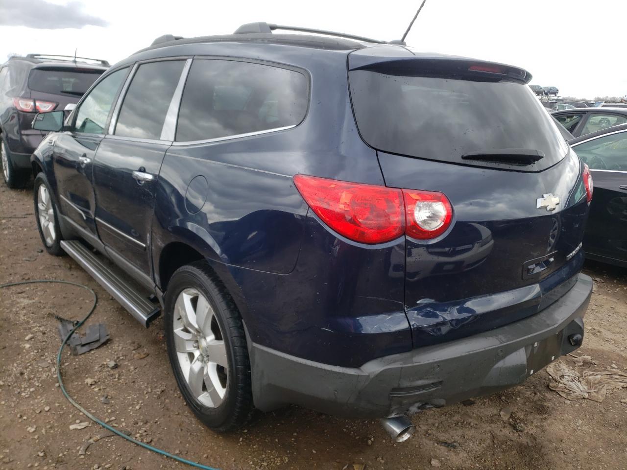 Photo 3 from auction – 2011 CHEVROLET TRAVERSE L with VIN 1GNKRLED6BJ203832