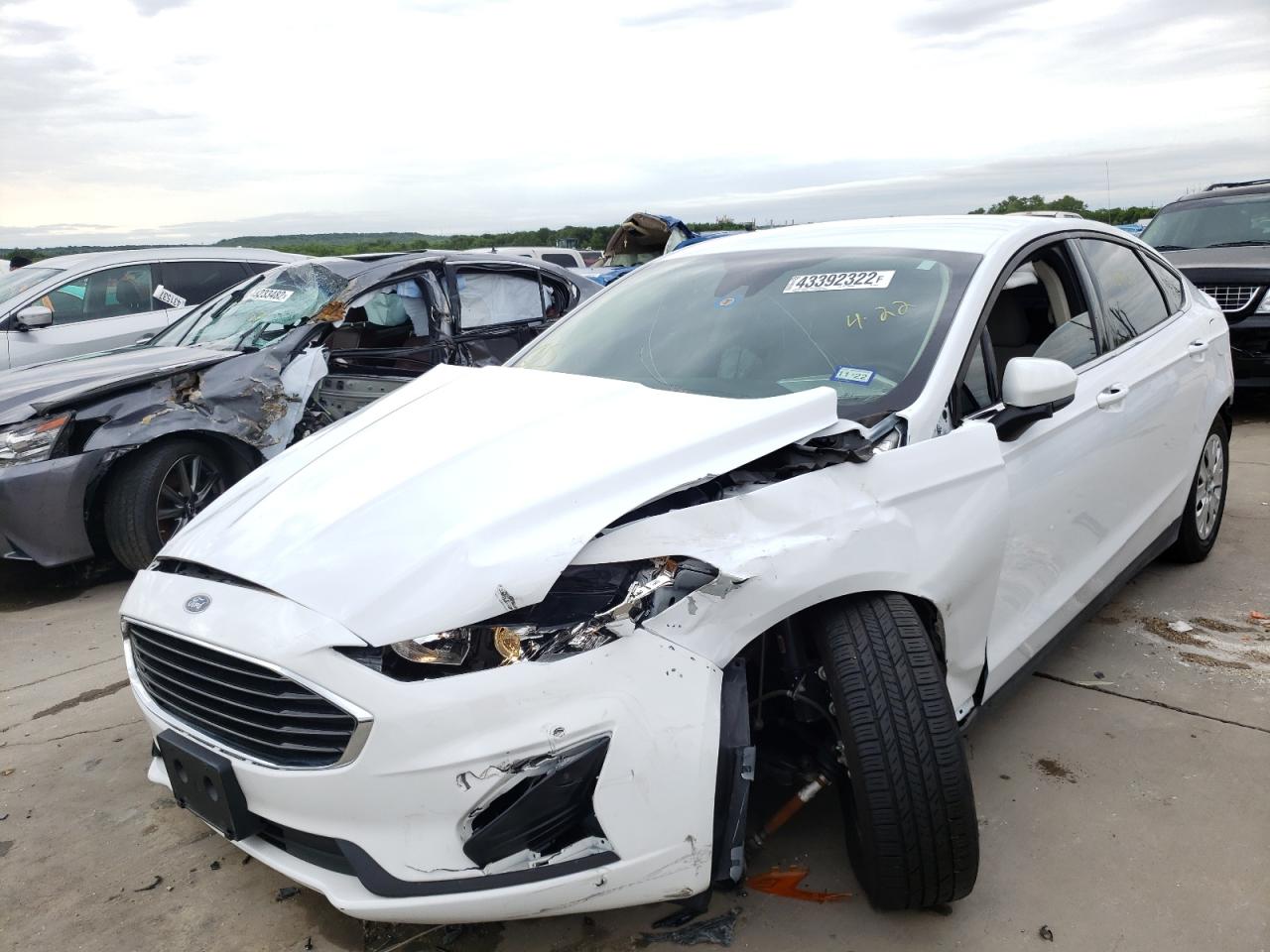 Photo 2 from auction – 2020 FORD FUSION S with VIN 3FA6P0G77LR254744