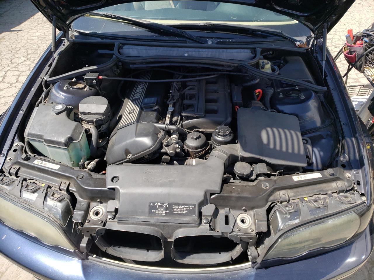 Photo 7 from auction – 2002 BMW 325 CI with VIN WBABN33472JW53428
